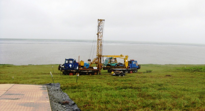 Mertarvik_Drill_Rigs